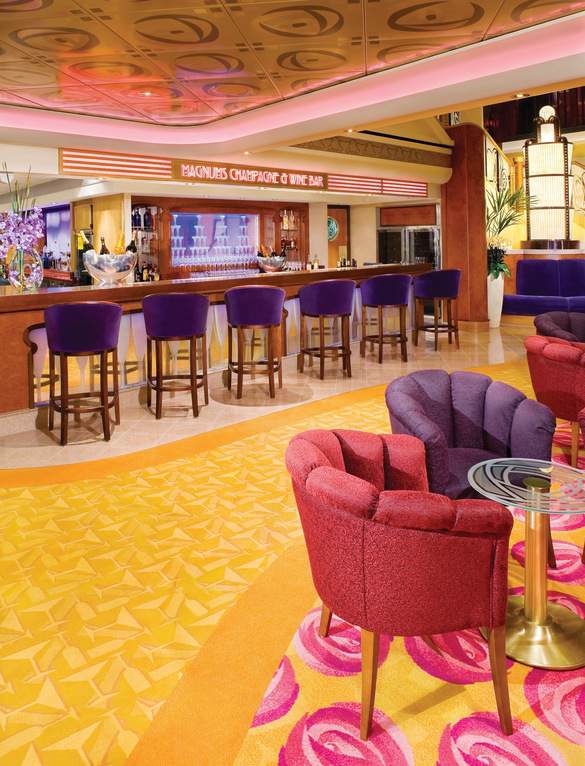 NCL, Norwegian Jade, Magnum's Champagne & Wine Bar ©Michel Verdure.jpg